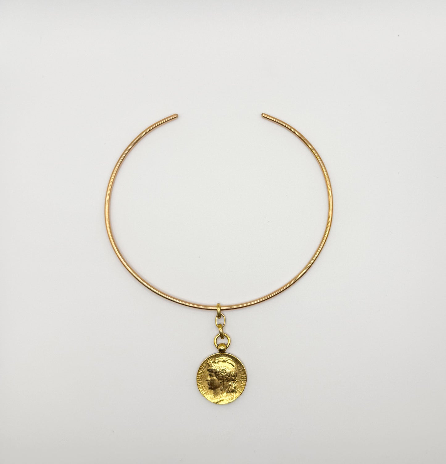 The Athena Collar